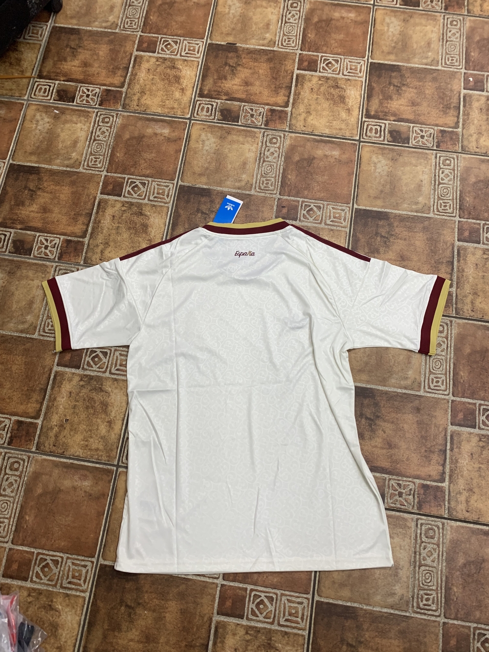 adidas Originals Spain 2026 World Cup Jersey Size M - Picture 4 of 6